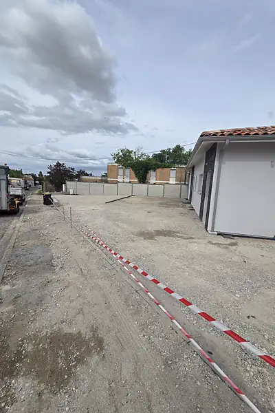 Avant : Enrobé 0/10, Pauillac (Gironde)