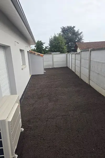 Après : Terrassement & terre végétale, Pauillac (Gironde)